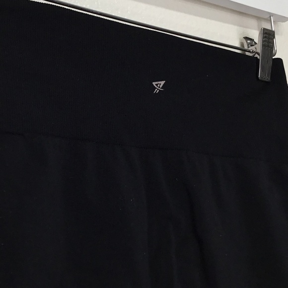 Primark Cares Black Bike Shorts - Picture 6 of 7